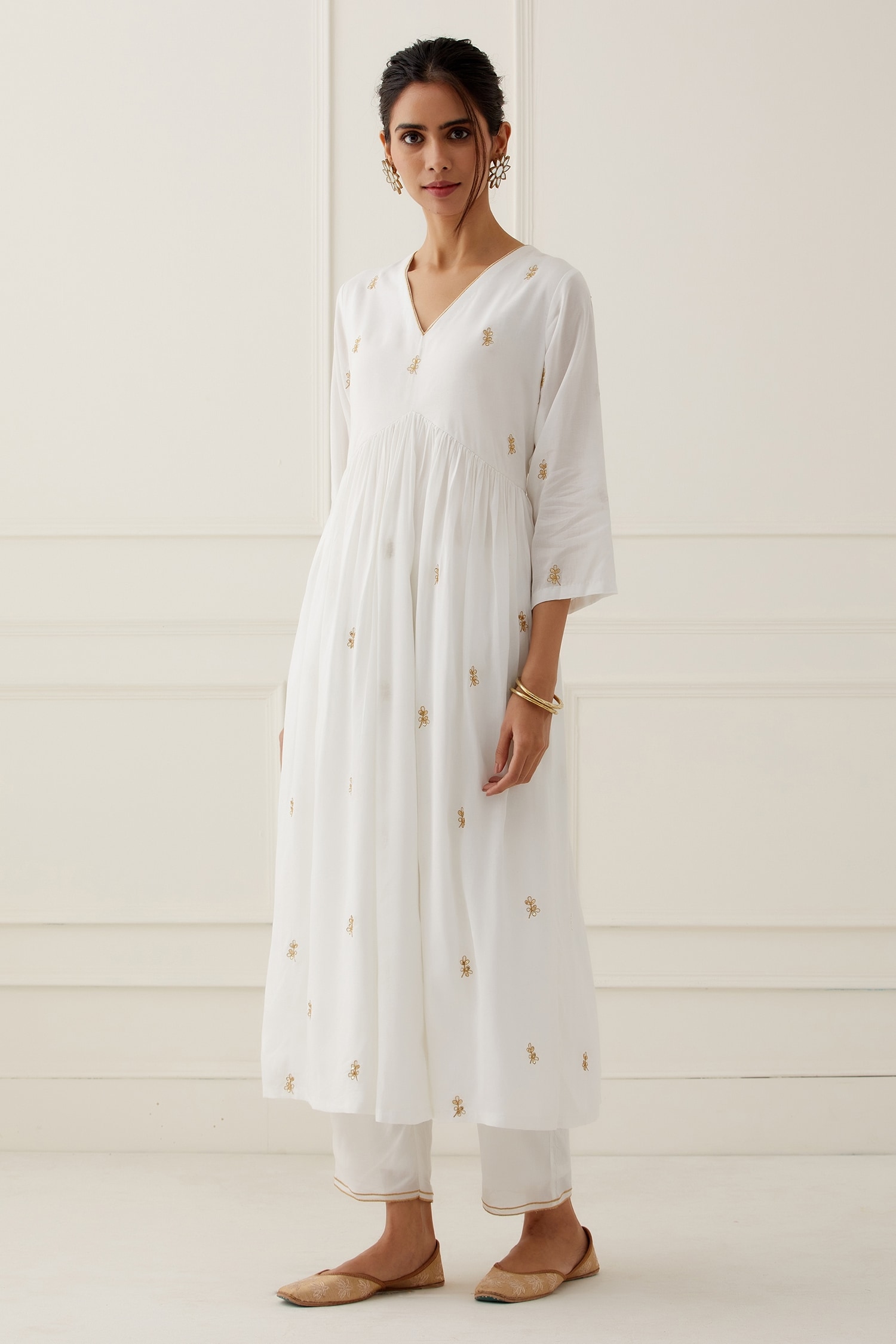 Buy Ikshita Choudhary White Modal Cotton Floral Embroidered Anarkali ...