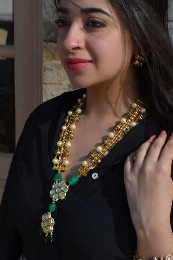 Buy Green Pearls Ornate Phulkari Pendent Necklace Set by HeerHouse Of