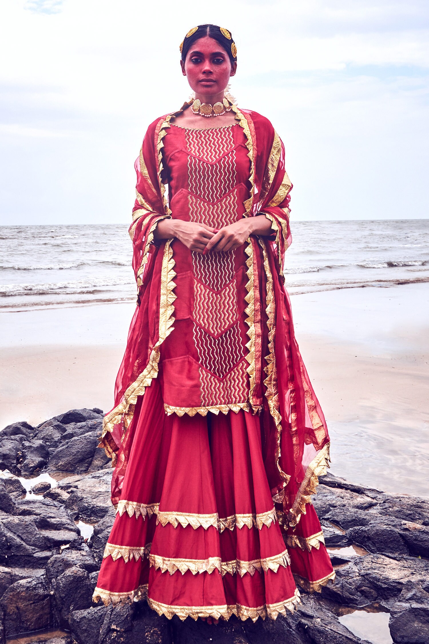 long kurti aur gharara