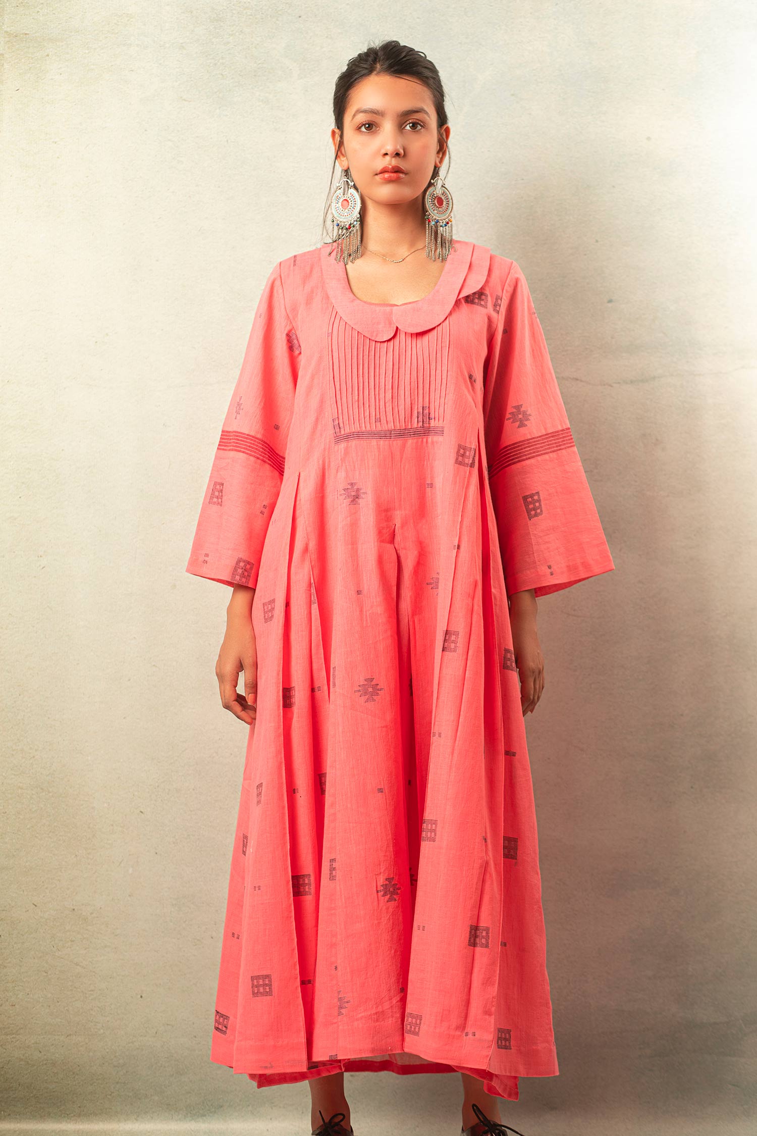 Buy Ibai Pink Handwoven Jamdani Maxi Dress Online | Aza Fashions