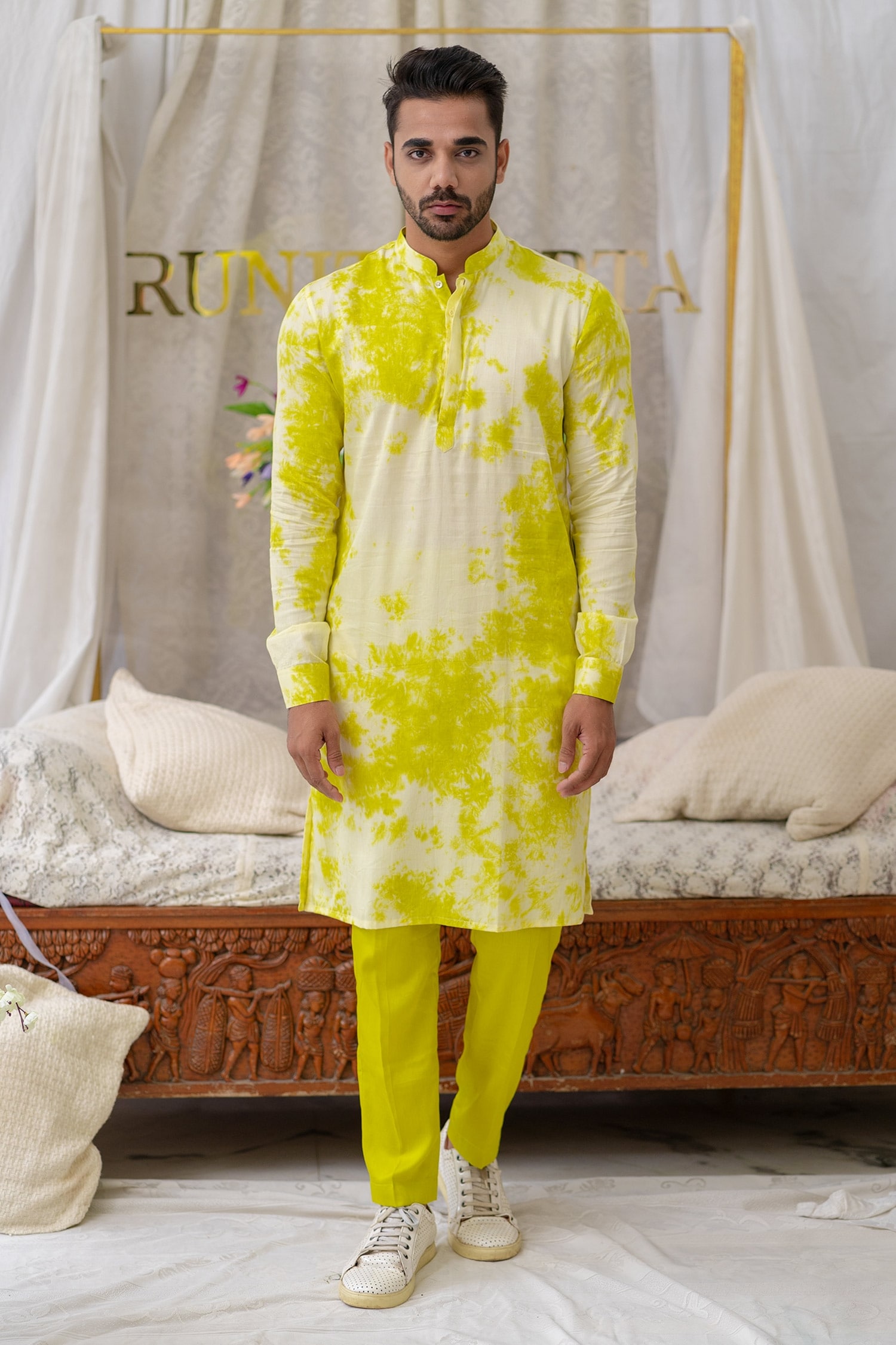 Buy Green Pure Cotton Tie Dye Kurta Set For Men by Runit Gupta Online