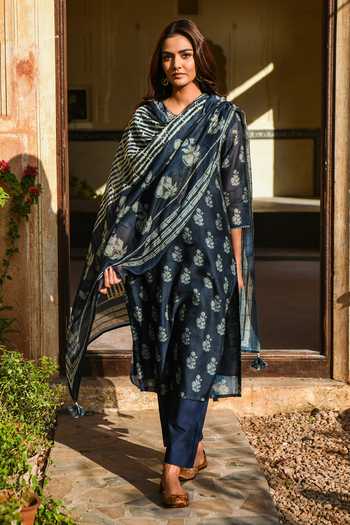 Blue Floral Printed kurta Set