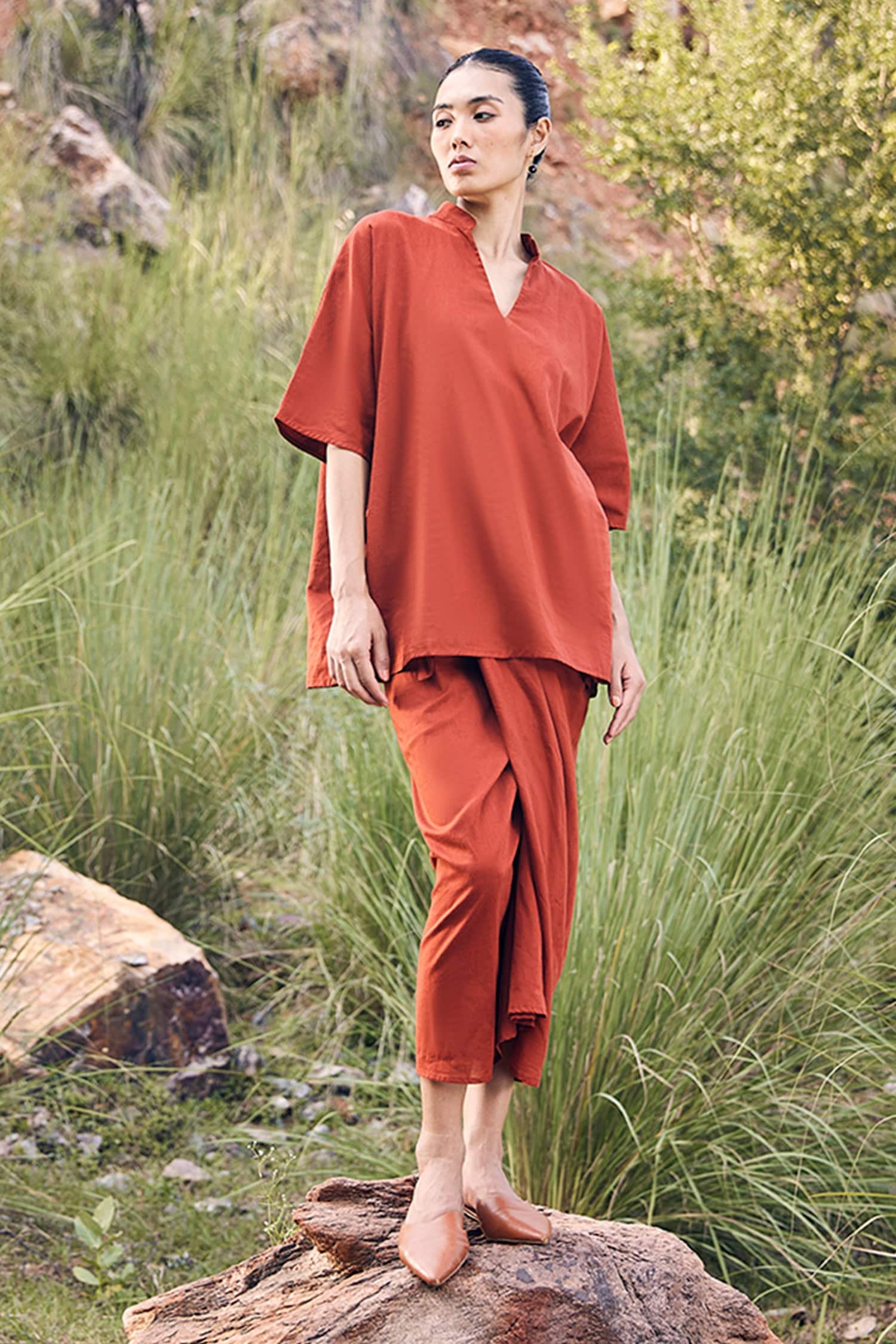 Kharakapas - Red 100% Cotton Plain V Neck Beyond The Rays Shirt And Dhoti  Skirt Set For Women