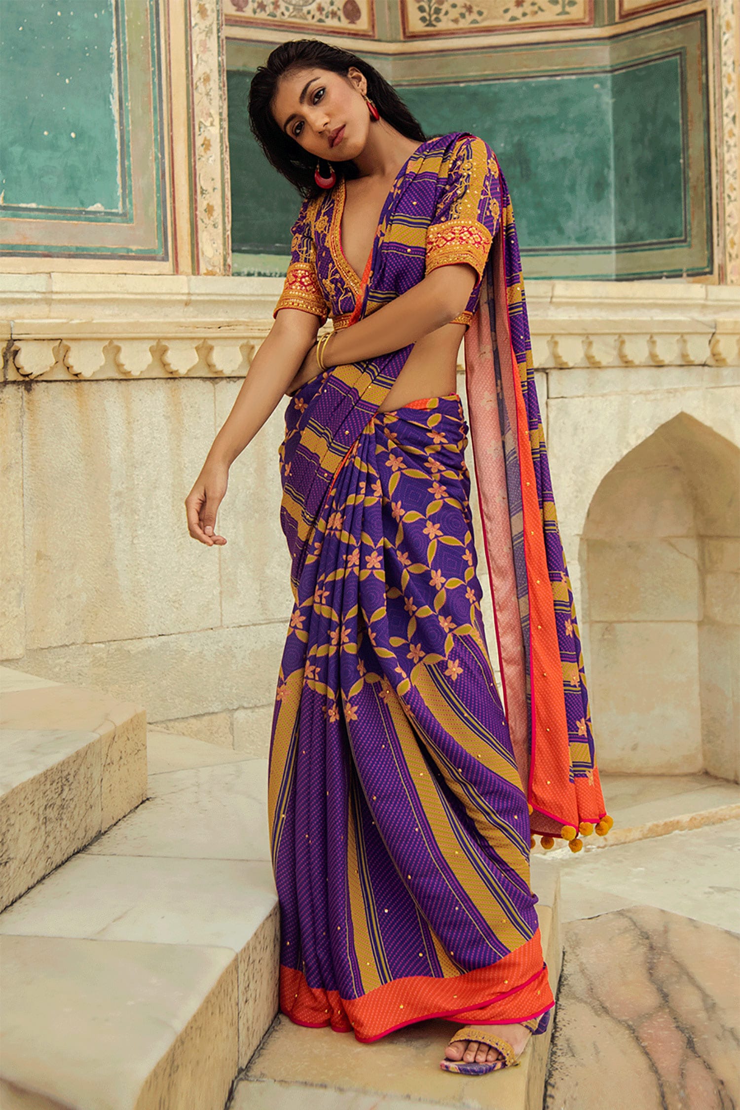 Page 19 | Yellow Sarees: Buy Latest Indian Designer Yellow Sarees Online -  Utsav Fashion