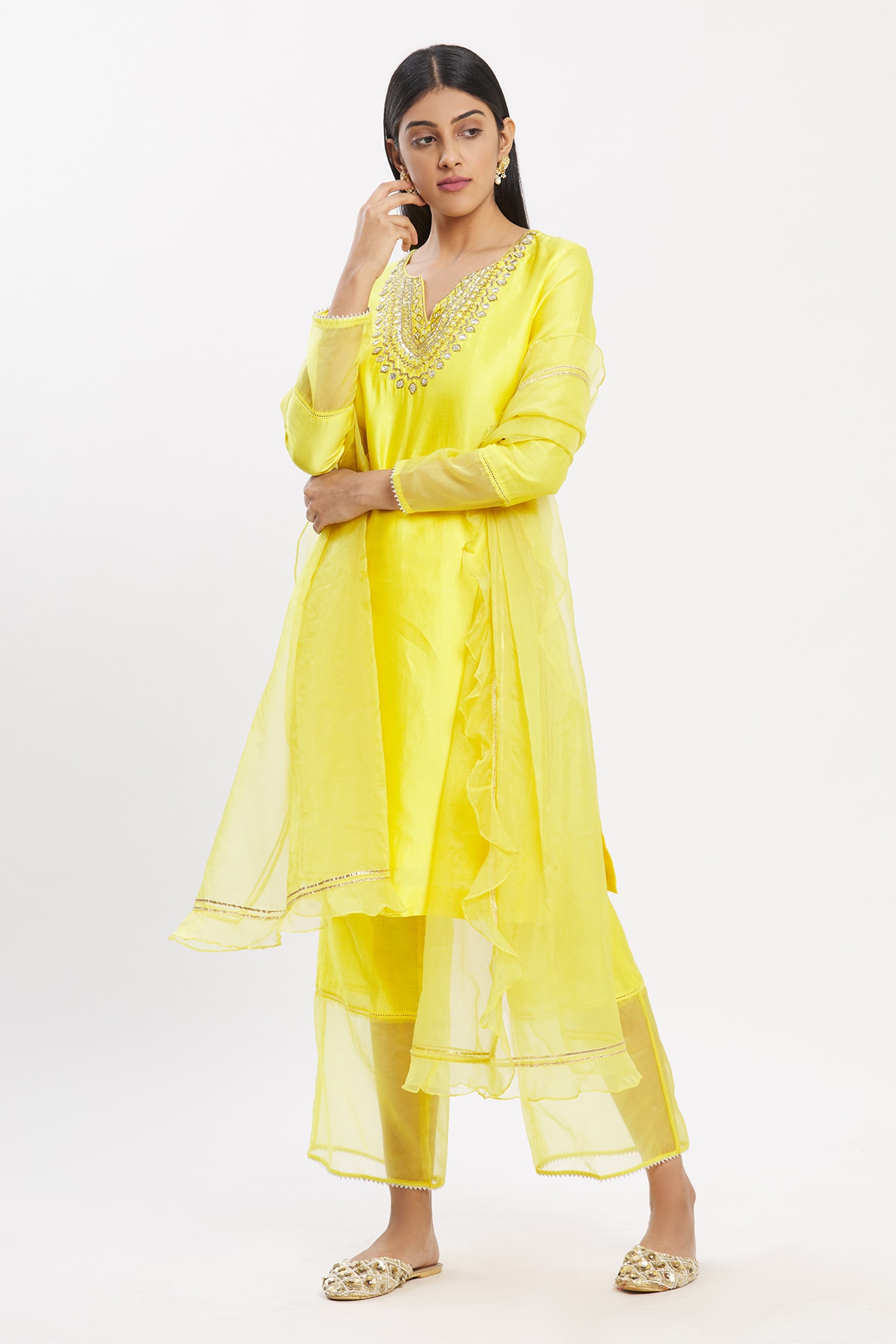 Buy Yellow Chanderi Silk Round Kurta Set For Women by Neha Khullar ...