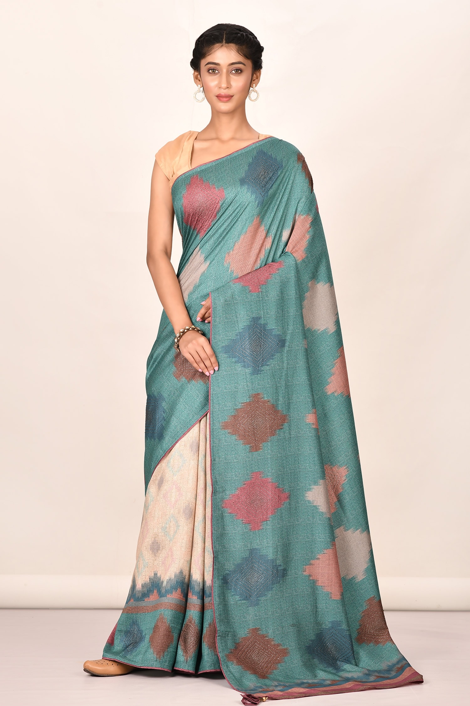 Amazon.in: Bobby Print Saree