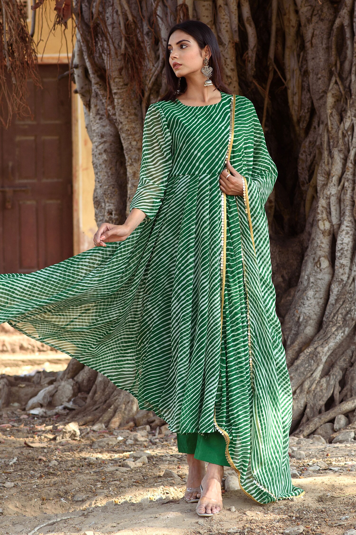 leheriya anarkali suit