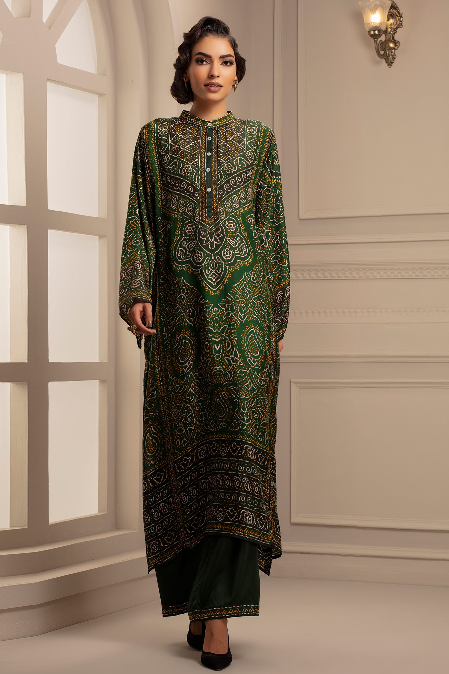 Buy Green Silk Mandarin Collar Kurta And Pant Set For Women by Rajdeep ...