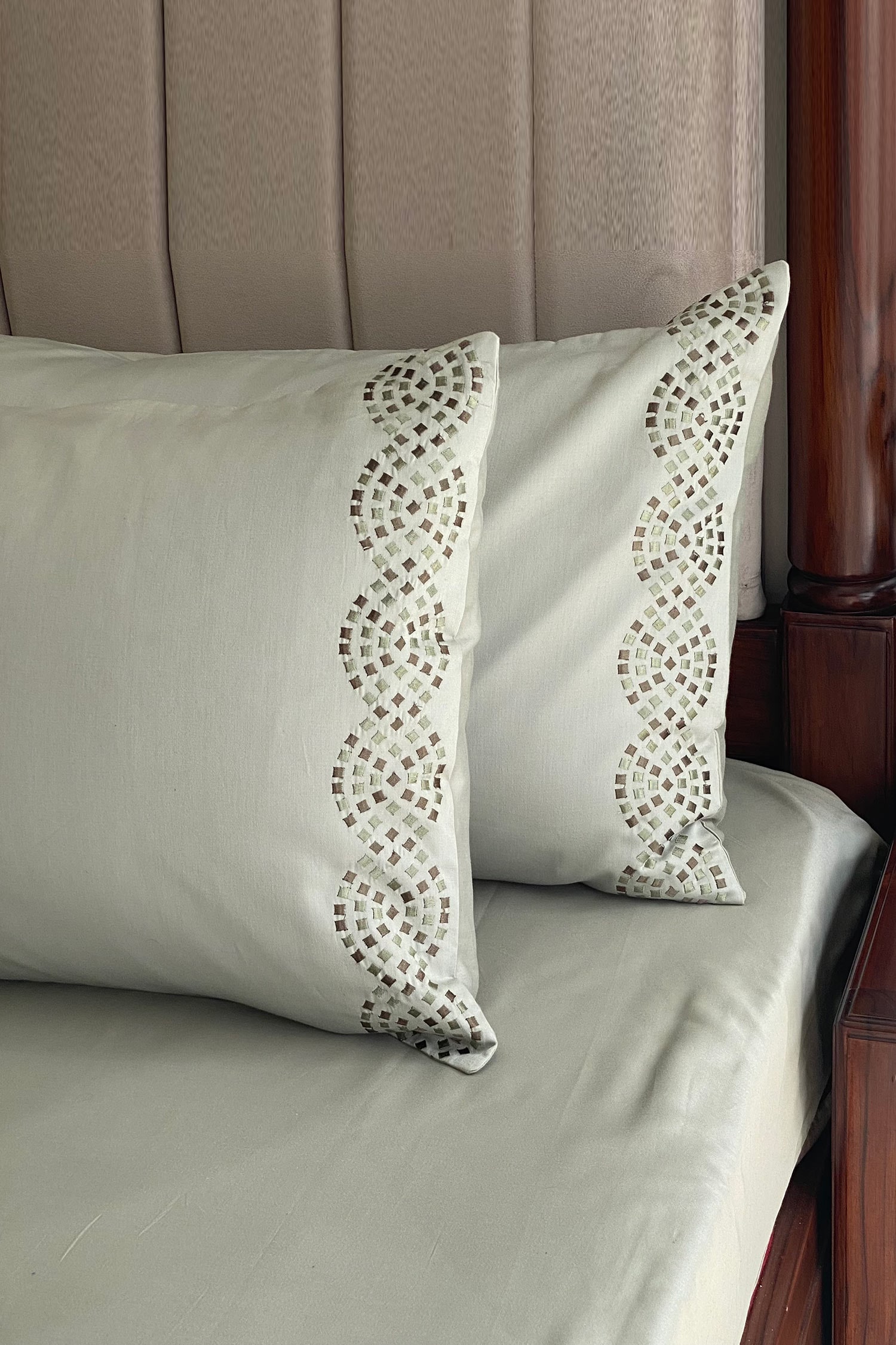 Buy Green Cotton Embroidery Bedsheet With Pillow Covers by Sadyaska