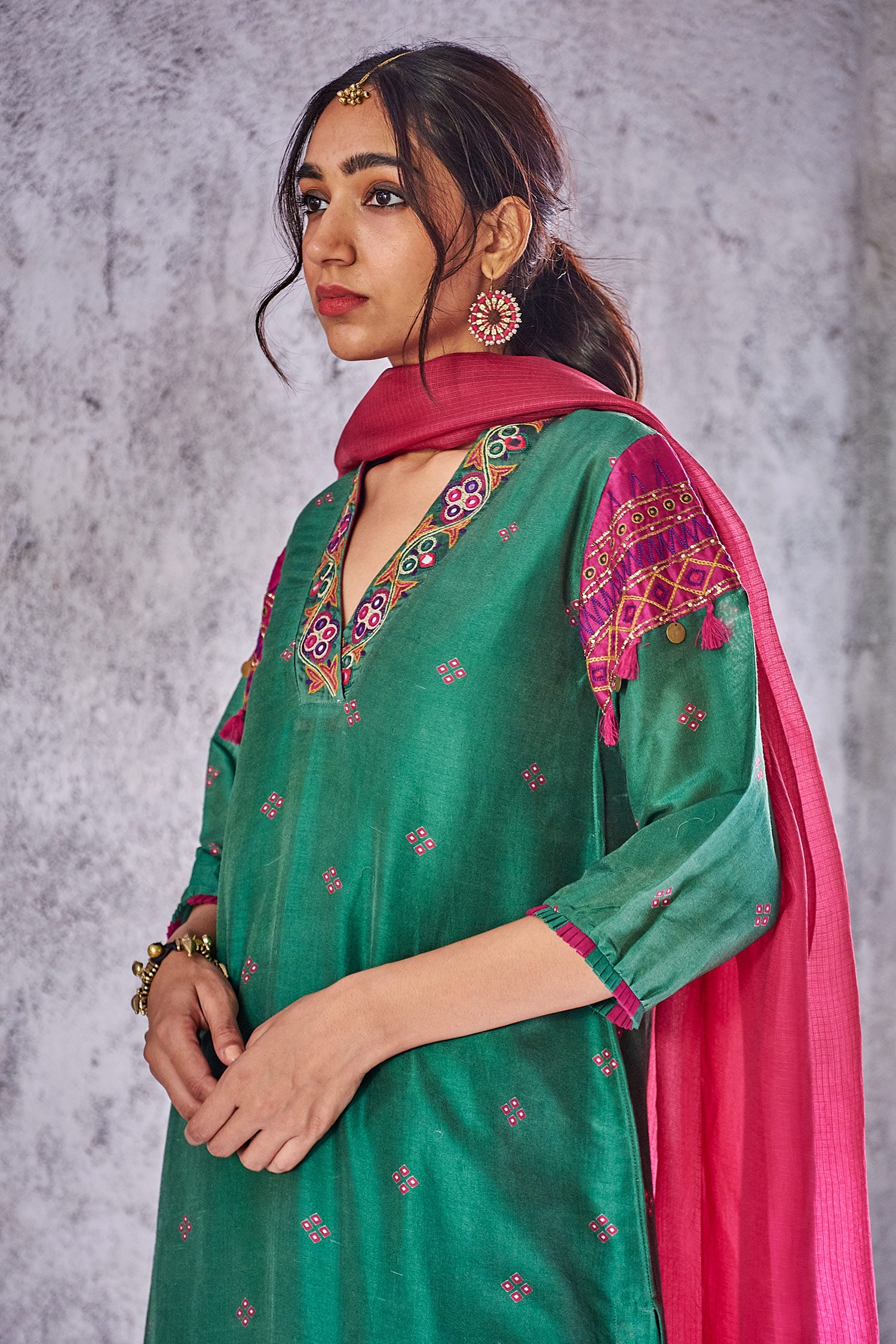 Buy Shivani Bhargava Pink Silk Dupatta Online | Aza Fashions