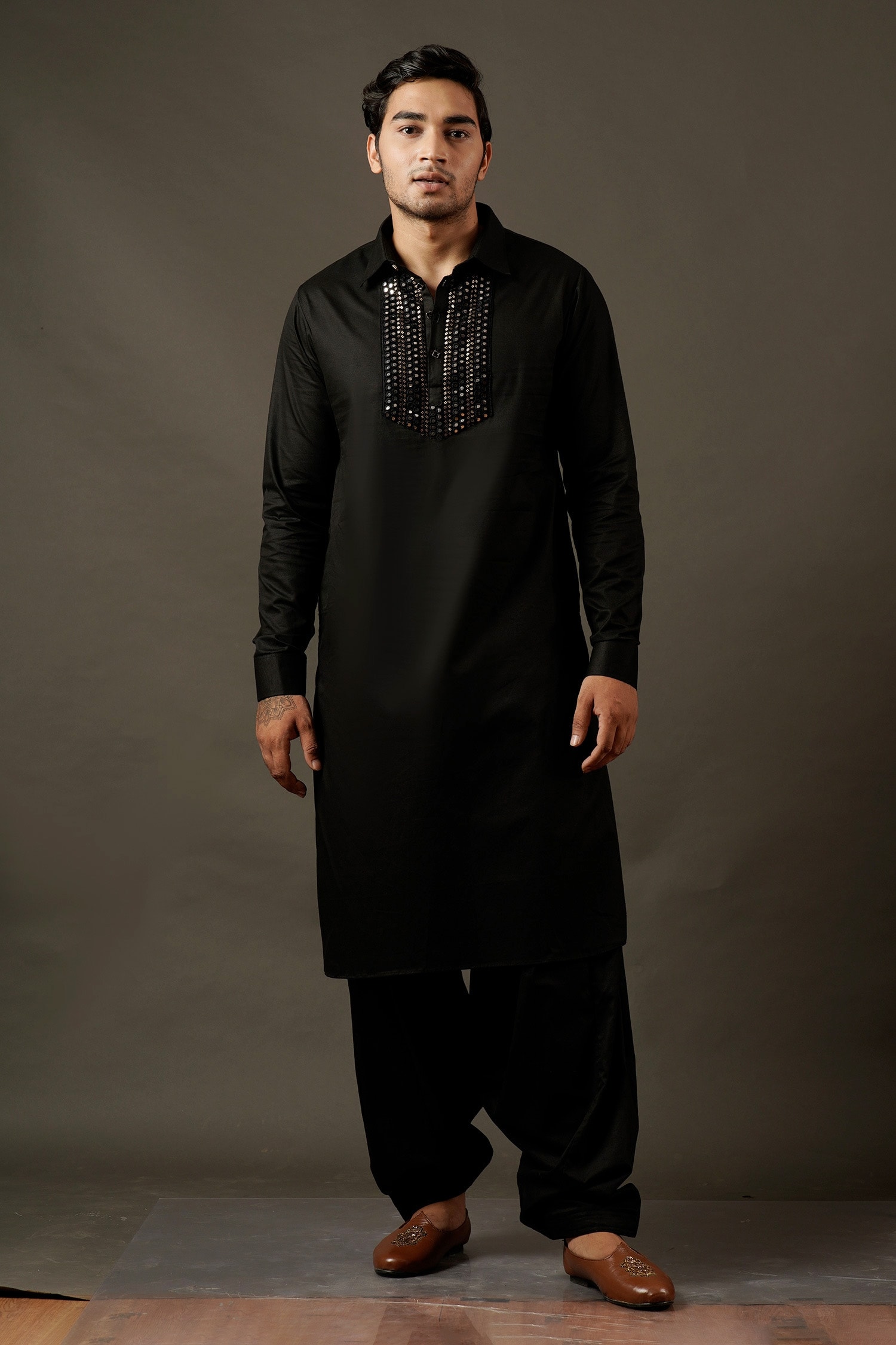 Soniya G Black Cotton Blend Embroidered Mirror Work Pathani Set For Men