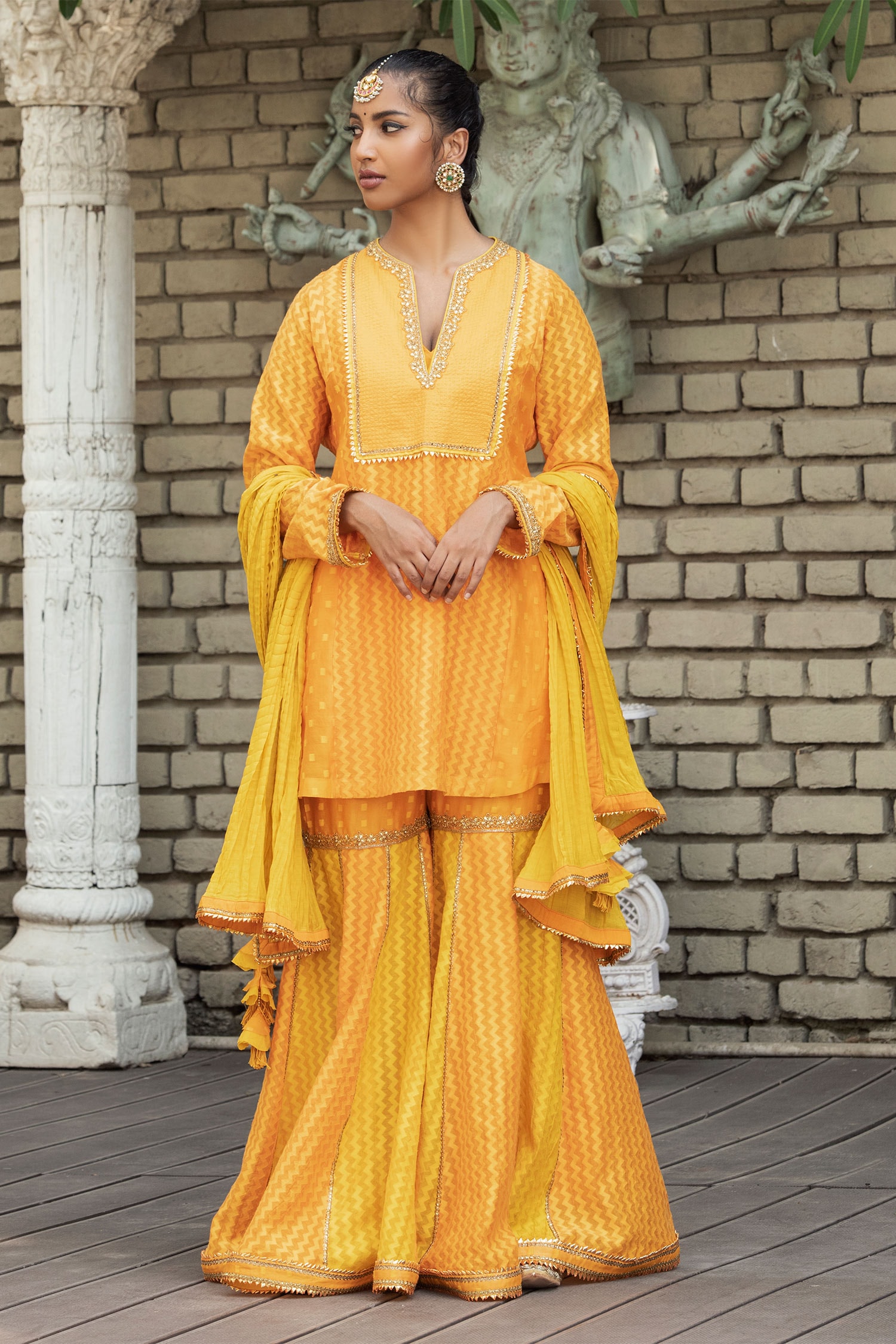 Buy Nikasha Yellow Handwoven Banarasi Kurta Set Online | Aza Fashions