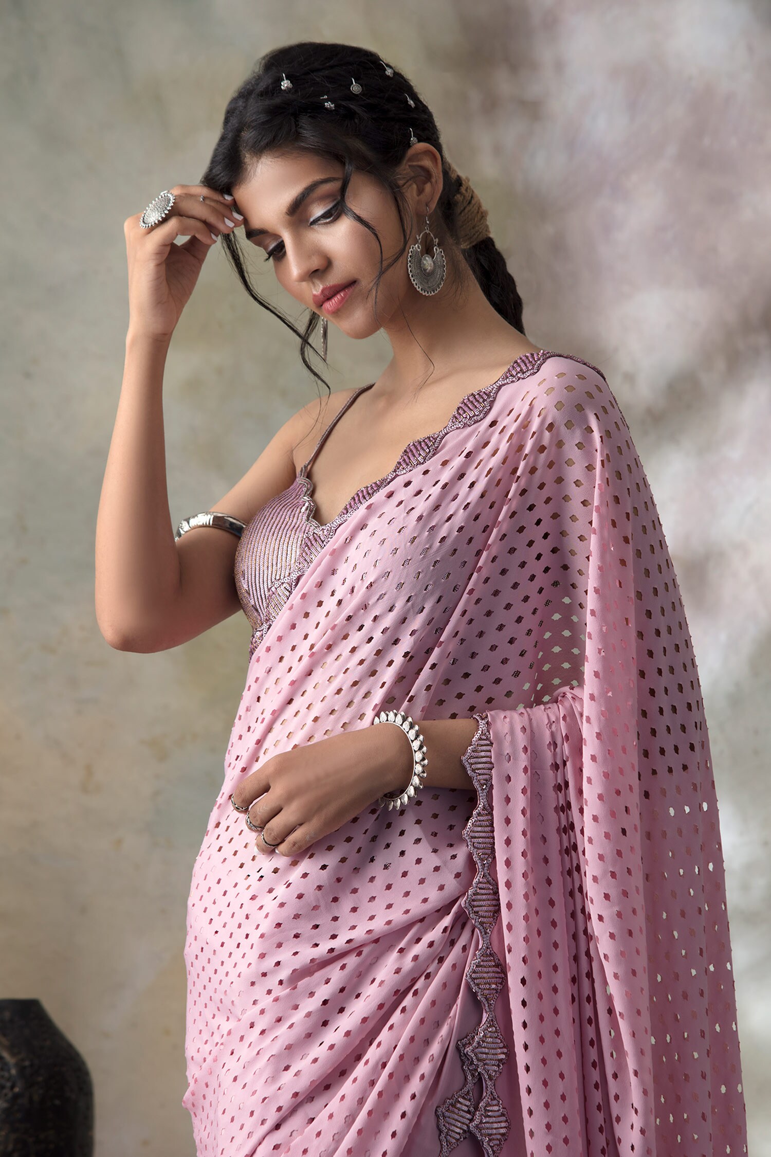 Women's Navratri Style Embroidery Sleeveless Readymade Sleeveless Saree  Blouse V Neck Bohemian Zari Lace Work Alia Bhatt Cut Padded Cups Butter  Crepe Lining for Woman (32, BOTTLE GREEN) : : Fashion