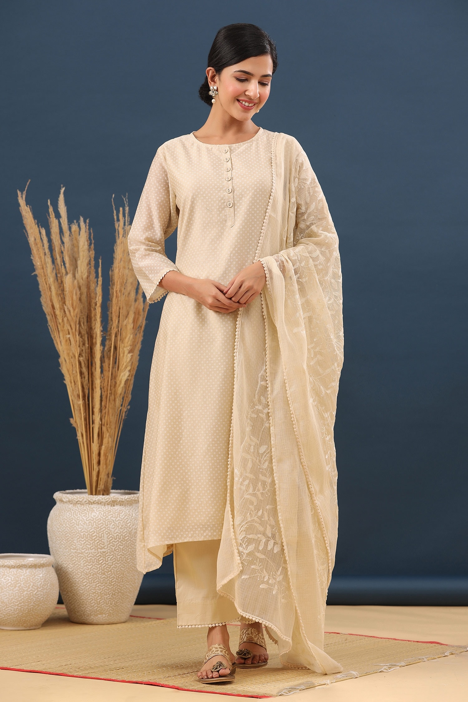 Buy Beige Kurta Chanderi Printed Bandhani Round Carnation Caramel Set