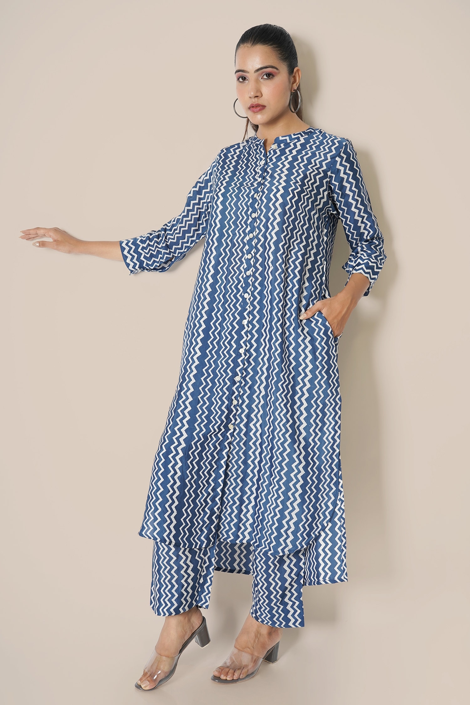 Buy Kameez Blue Russian Silk Chevron Print Kurta And Pant Set Online ...