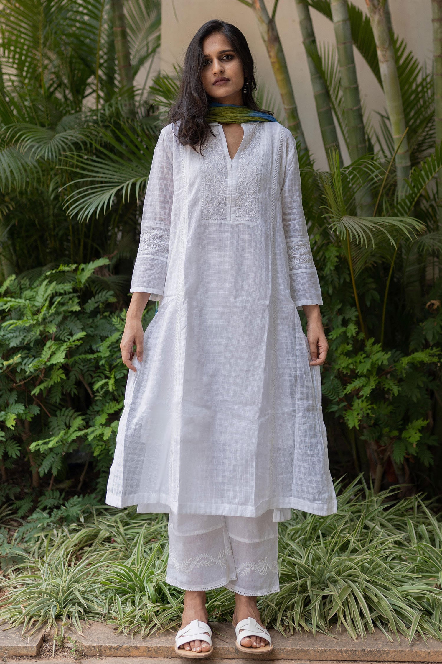 Buy Sufia White Zina Panelled Chikankari Kurta Online | Aza Fashions