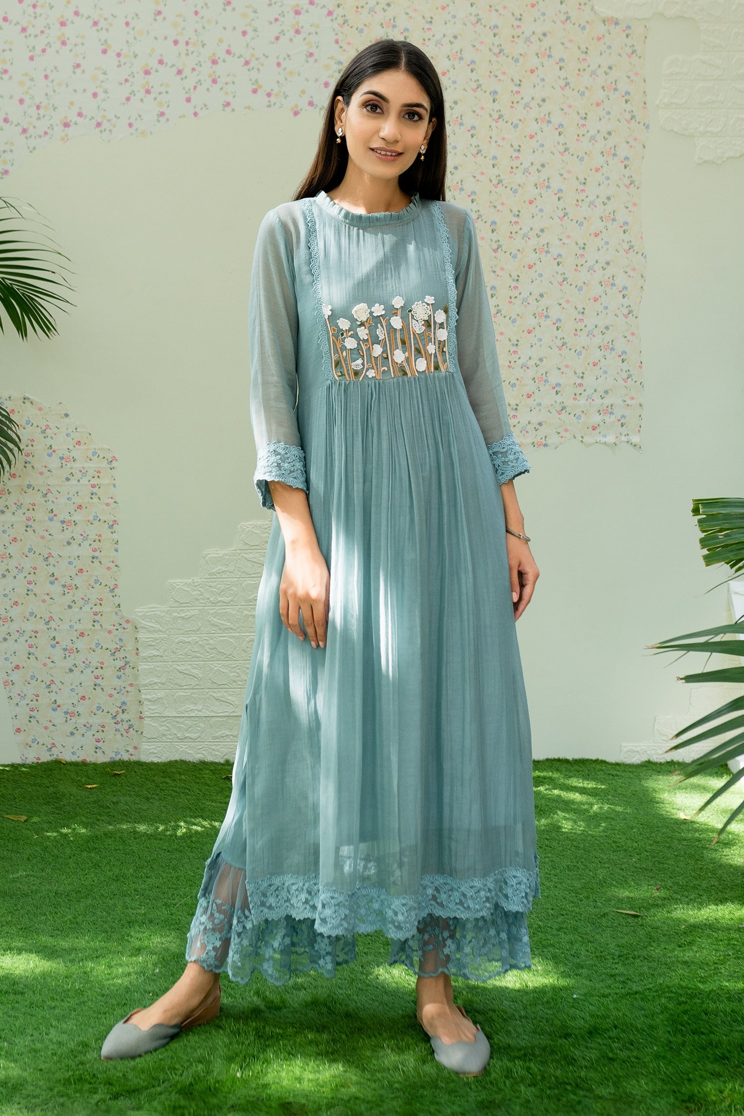 Naaz By Noor Blue Chanderi Embroidered 3d Applique Stand Collar Kurta And Palazzo Set For Women