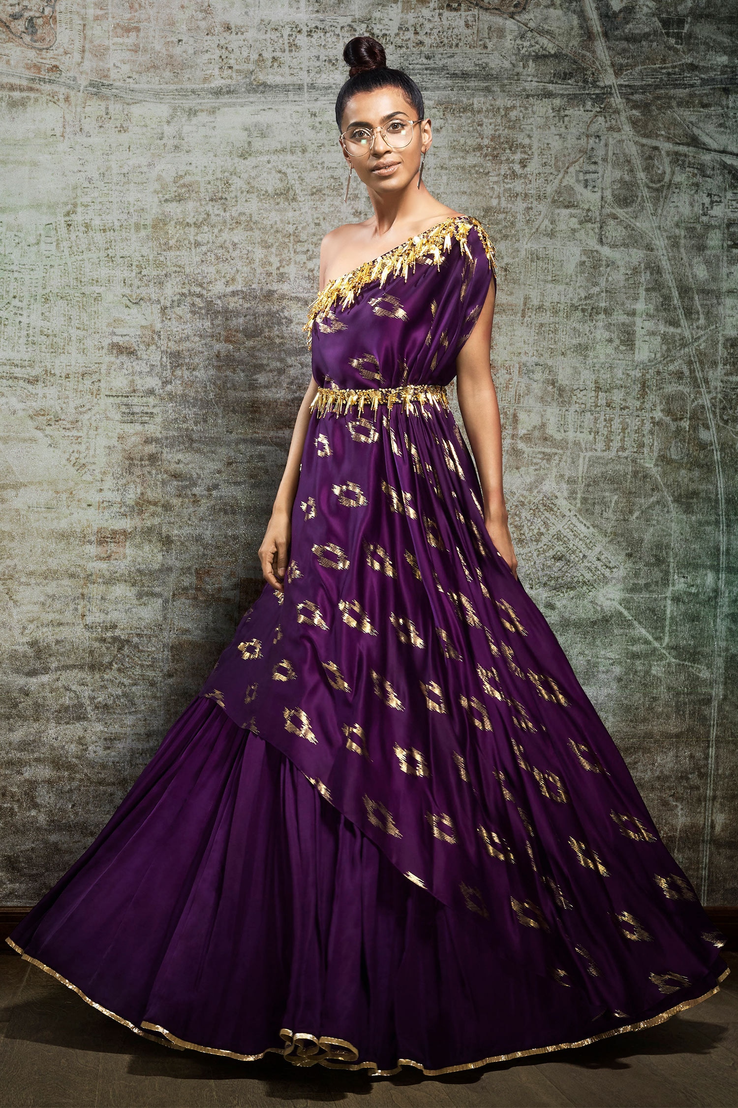 How much cloth is needed for a lehenga  Quora